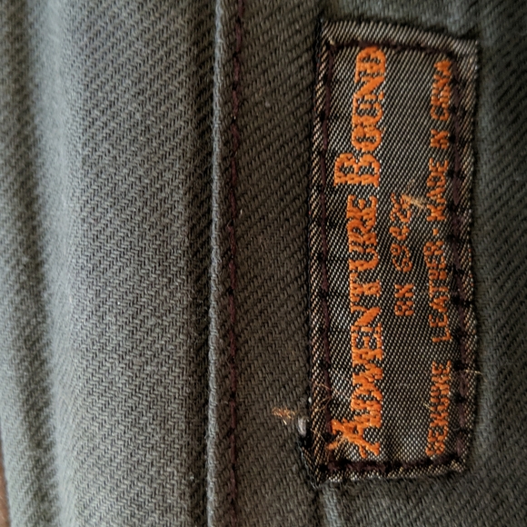 Vintage Leather Crossbody Purse.      #126 - Picture 9 of 12